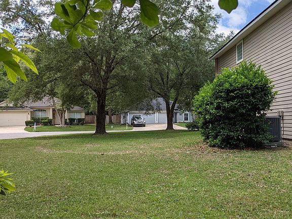 huge side yard