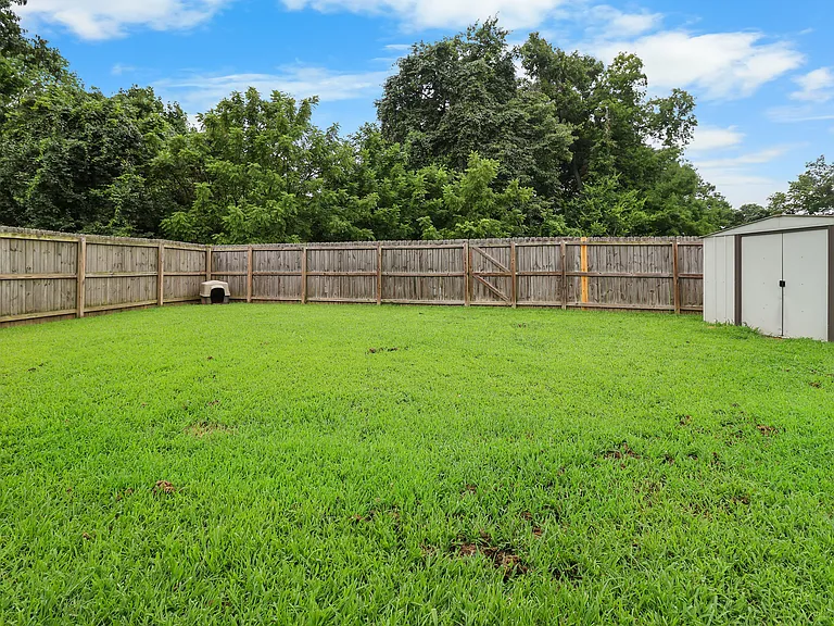 128 Sycamore Hill Dr — Photo 29