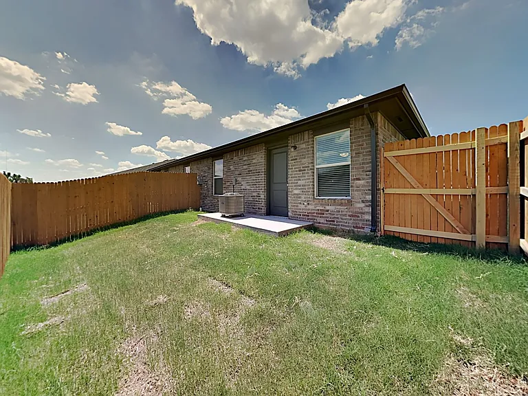 11322 Breckenridge Ln — Photo 16