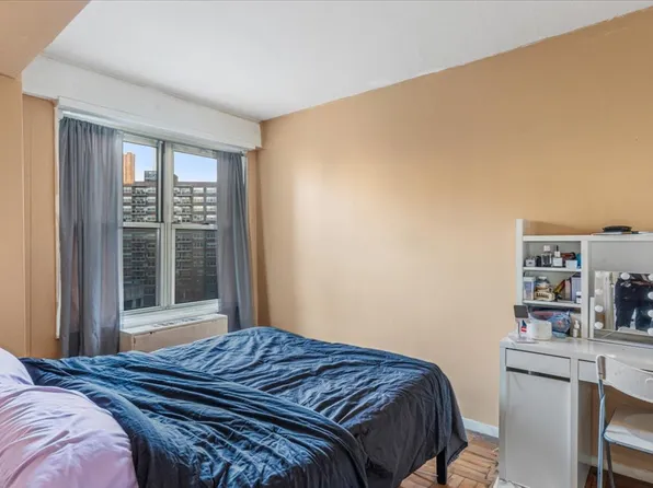 107-40 Queens Boulevard image 10 of 21