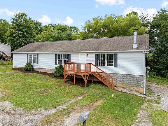 3rd image of 1645 Blue Spruce Dr