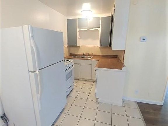 4th image of 69 Jose Figueres Ave APT 3