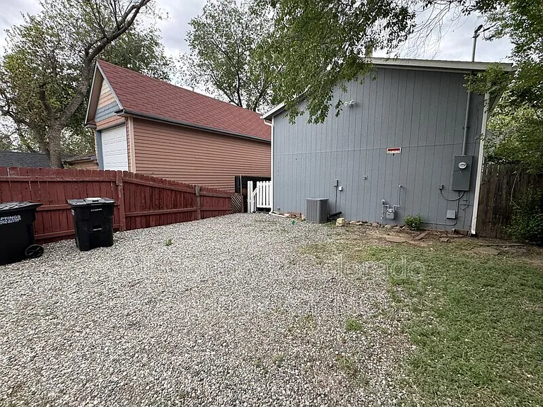 2126 W Kiowa St #10 — Photo 16