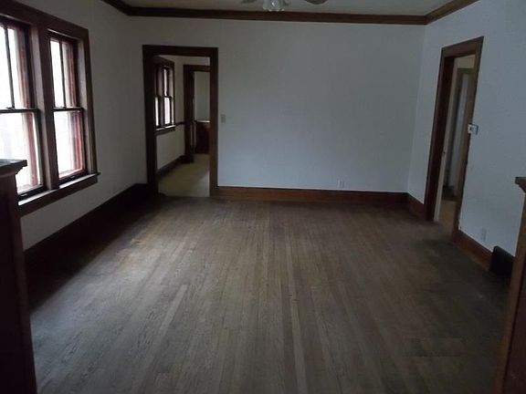 4th image of 1215 16th Ave