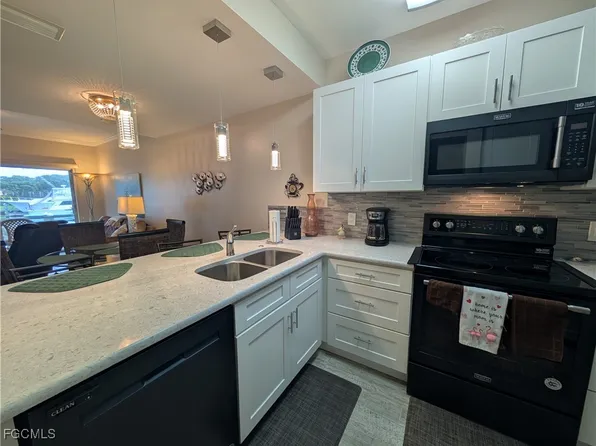 3347 N Key Dr APT 35, North Fort Myers, FL 33903