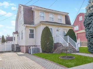 64 Garretson Ave #1, Staten Island, NY 10304