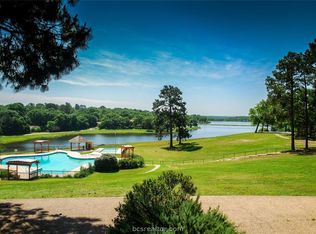 Patio Dr, Normangee, TX 77871