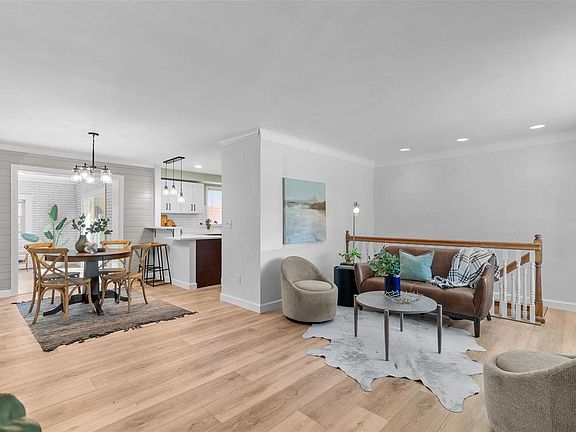 4th image of 6 Bromley Dr