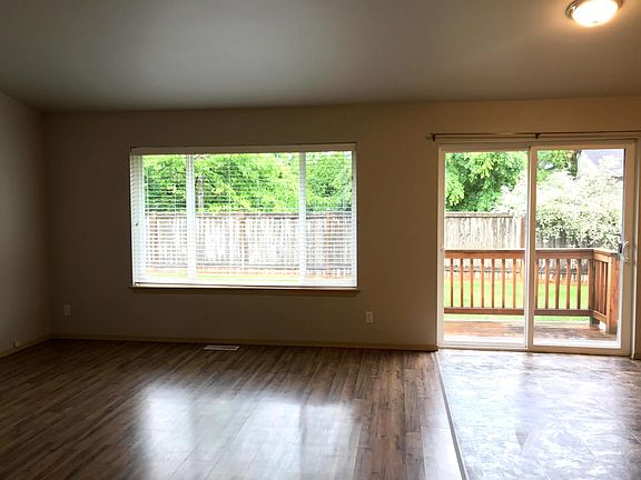 Living room (it's bigger than it looks in the photo)