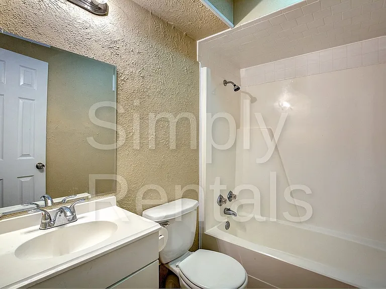 6716 Sayle St — Photo 32