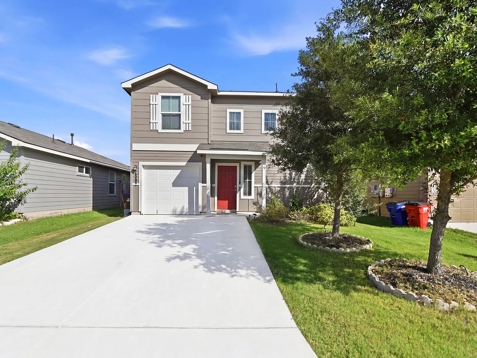 4 bed, 2243 sqft, $2,000 — Photo 1