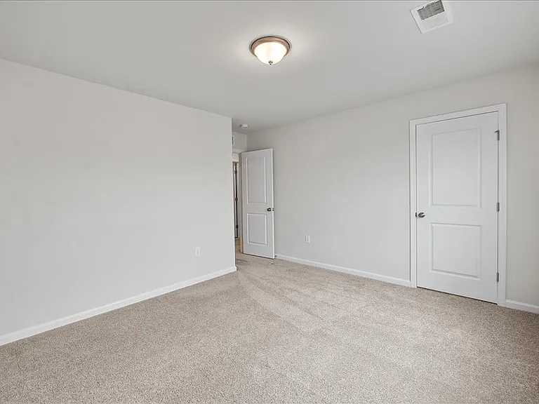5914 Woodlawn Dr — Photo 33
