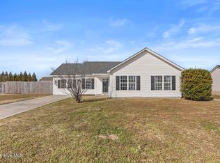 107 Airleigh Place, Richlands, NC 28574