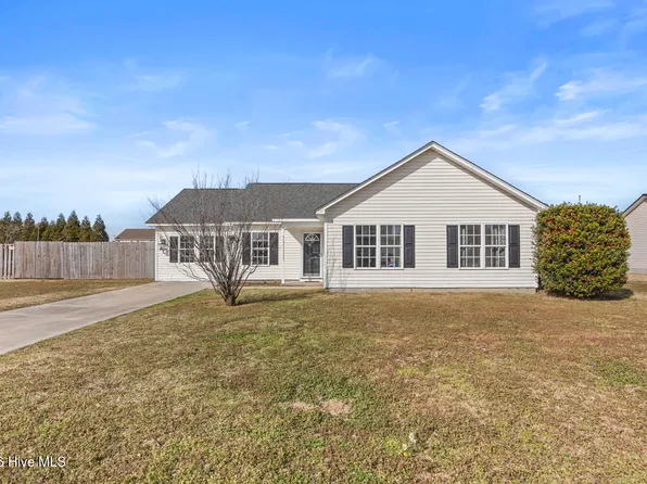 107 Airleigh Place, Richlands, NC 28574