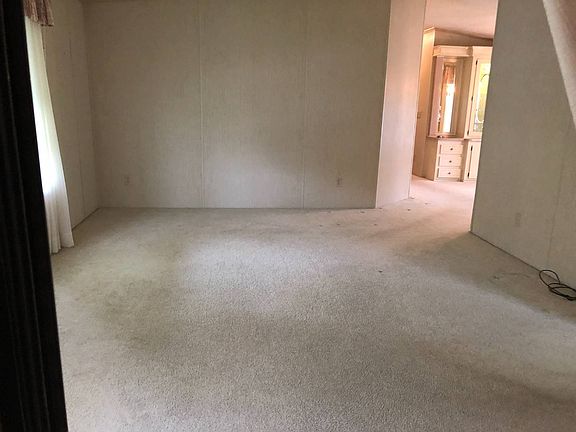 5th image of 15823 Sandy Point Dr #185