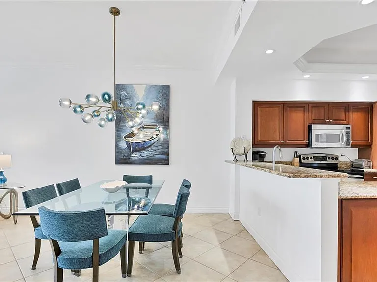 8111 Lakewood Main St #304 — Photo 11