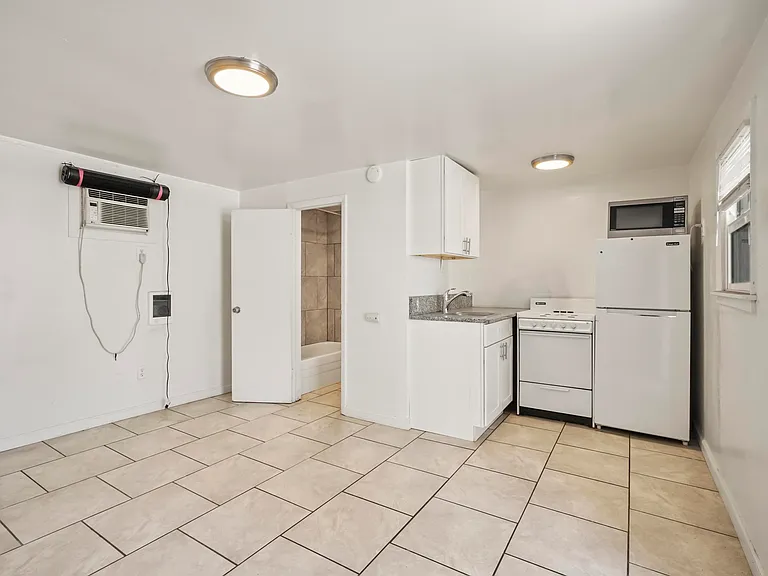 3620 W Colorado Ave #24 — Photo 9