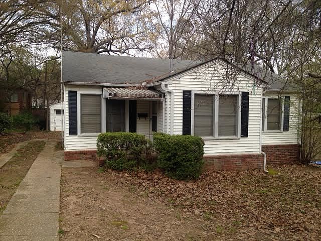 2nd image of 106 E Topeka St