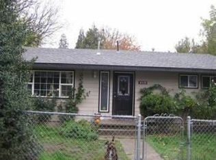 315 Cedar St, Rogue River, OR 97537
