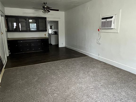 2nd image of 523 W 16th St