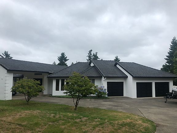 3 car garage 