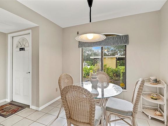 4th image of 16440 Kelly Cove Dr APT 2810