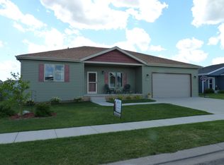 3340 Doubleday Dr, Bismarck, ND 58503