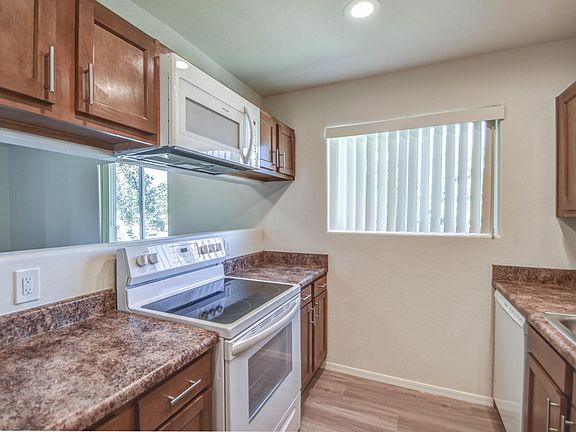 5th image of 5223 N 17th Ave APT 8