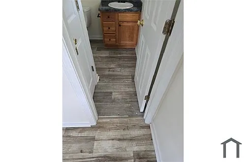 1504 Mack St Photo 1