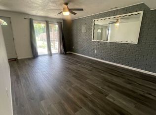 527 Downing, Waterloo, IA 50701