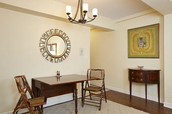 Sold by Stribling | media 3