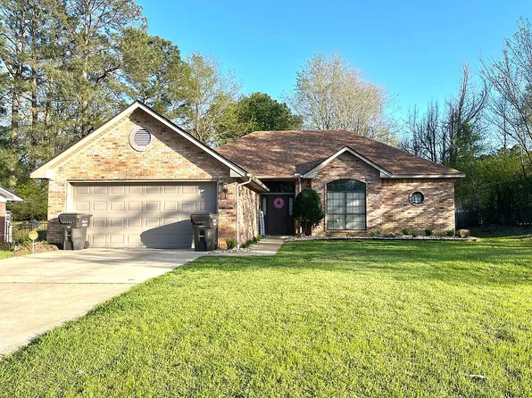 1322 SE Quincy St, Idabel, OK 74745