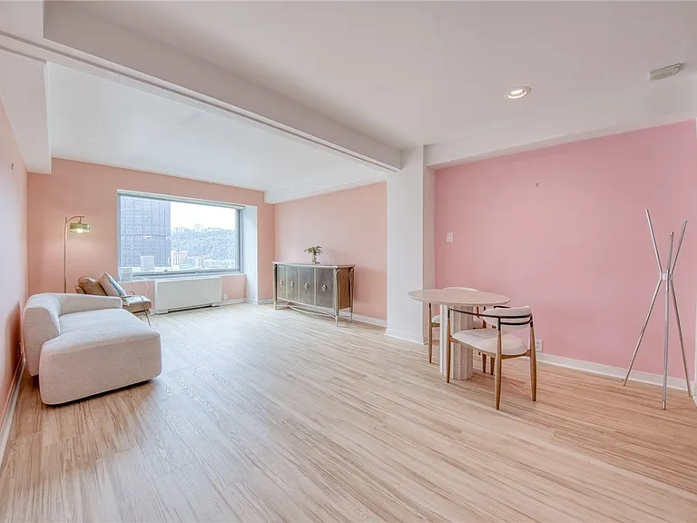 320 Fort Duquesne Blvd #16B — Photo 20