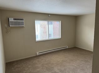 916 S Byrne Rd #8, Toledo, OH 43609