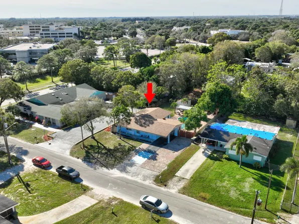 1221 Soltman Avenue, Fort Pierce, FL 34950