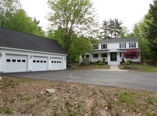23 Oakledge Rd, Raymond, ME 04071