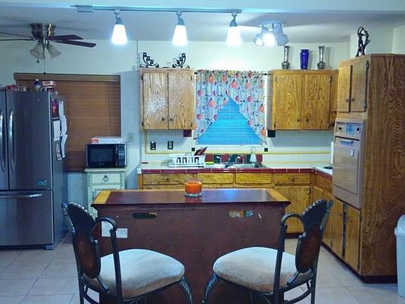 4th image of 12804 N Boulevard St
