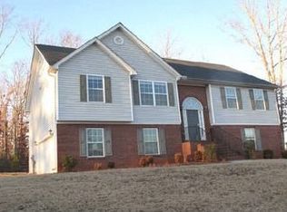 135 Sunflower Ln, Covington, GA 30016