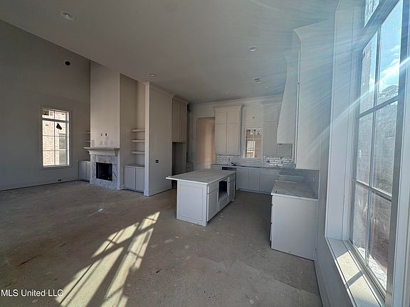 3rd image of 135 Water St