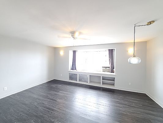 5th image of 28-08 21st Ave APT 2