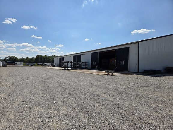 5th image of 3557 Mill Creek Rd #A