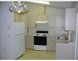 3rd image of 347 May St