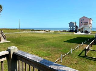 1138 Gulfview Rd, Crystal Beach, TX 77650