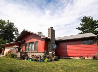 312 Riverview Ct, Portage, WI 53901