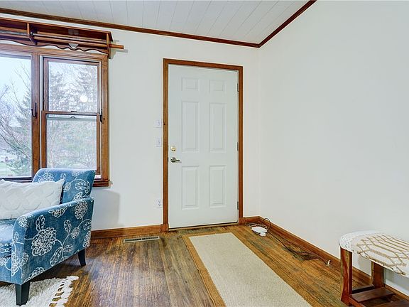 2nd image of 7 Rouge Rd