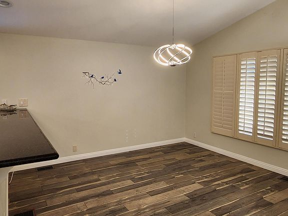 5th image of 15333 Palm Dr