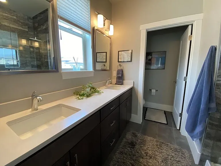 Master vanities