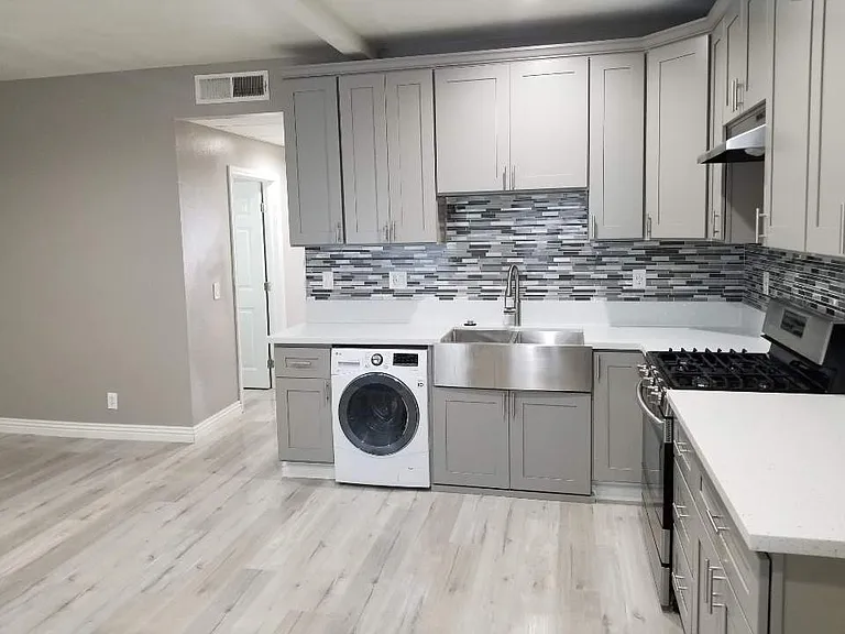 526 N Oxford Ave #2 — Photo 2