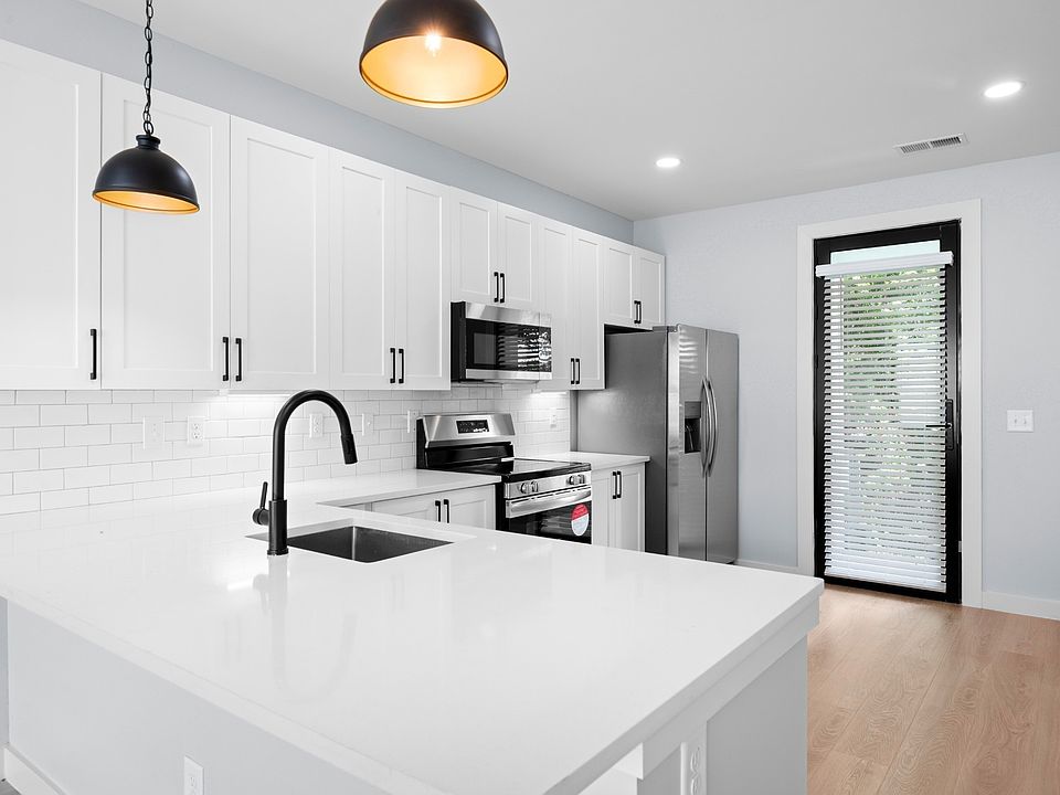 1st image of 401 Curtis Hilton Way