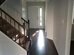 135 Wellington Ct, Manalapan, NJ